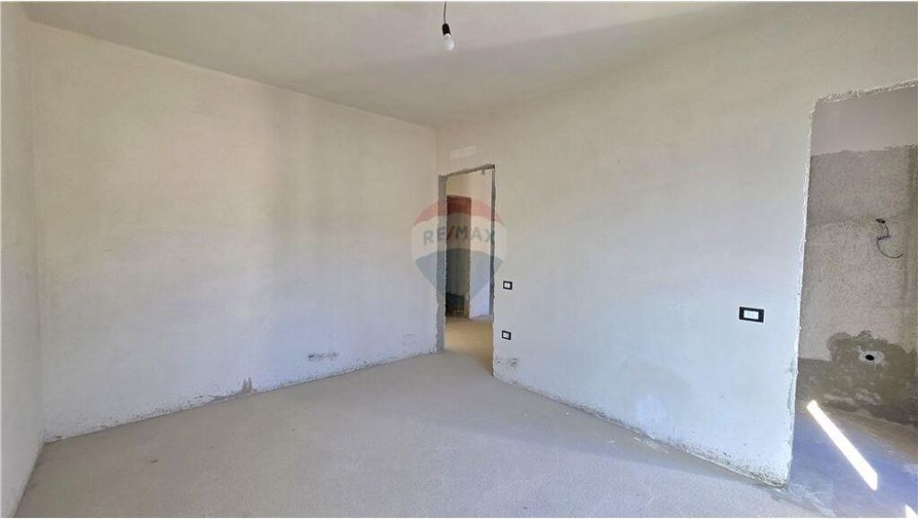 APPARTAMENTO 2+1+2 + GARAGE IN VENDITA – LUNGOMARE