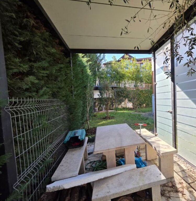 🏡 Villa con cortile in affitto