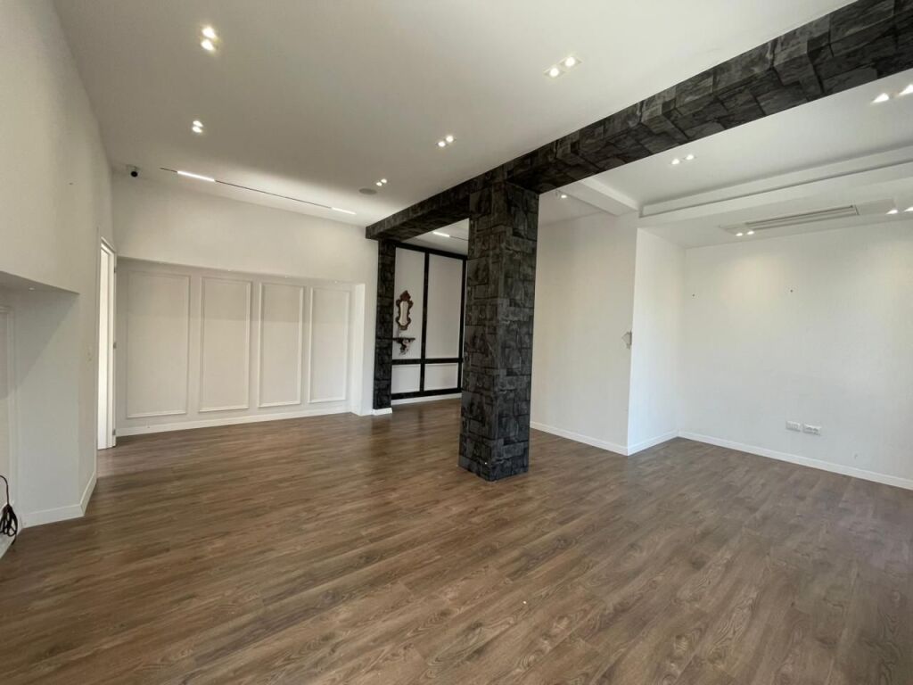 Business premises for rent at Shallvaret near Taivani.