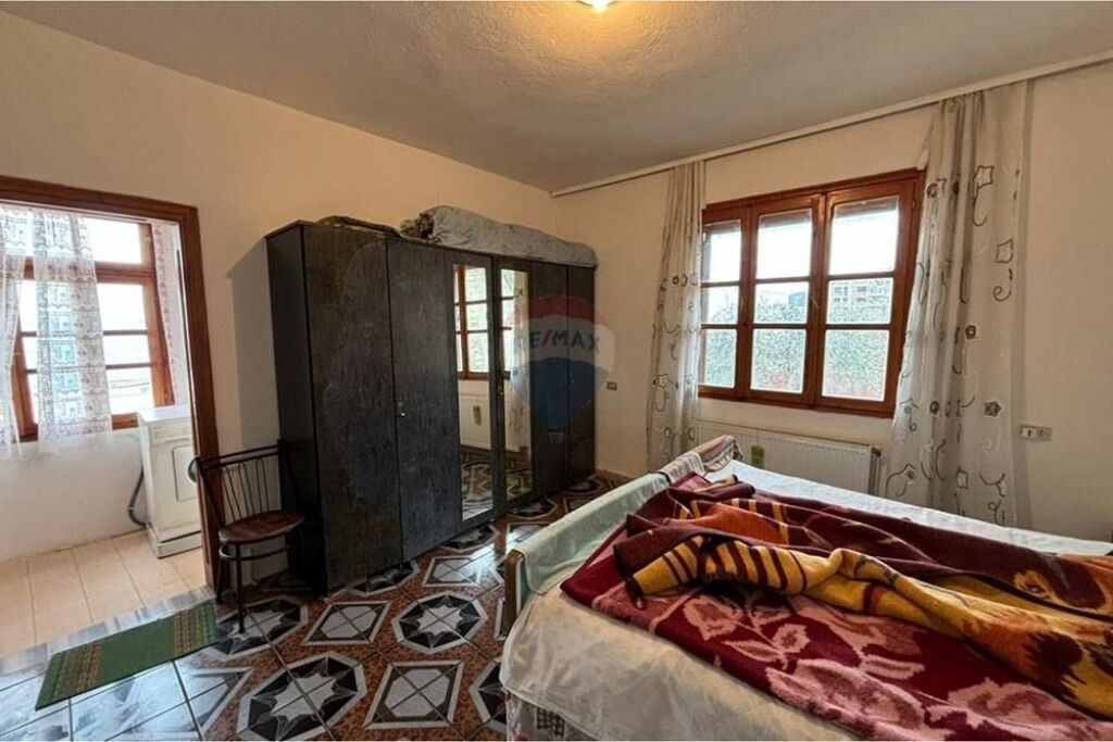 🏡 CASA PRIVATA IN VENDITA – VLORË
