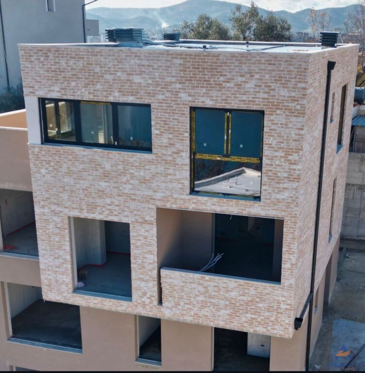 DUPLEX 124M2 "FARKE" IN VENDITA 190.000 EURO