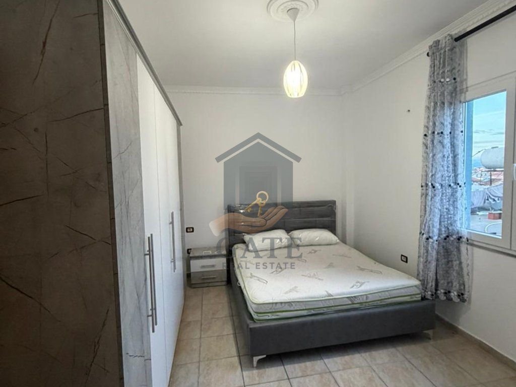 Appartamento elegante 2+1 in affitto nella zona molto richiesta vicino all'ex URT Durres.