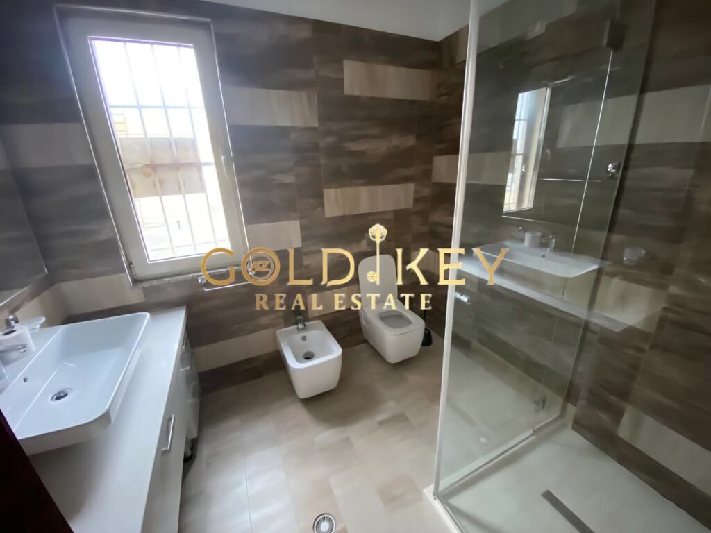 🏠 Shitet Apartament 3+1+2 full pamje deti Plazh Durres