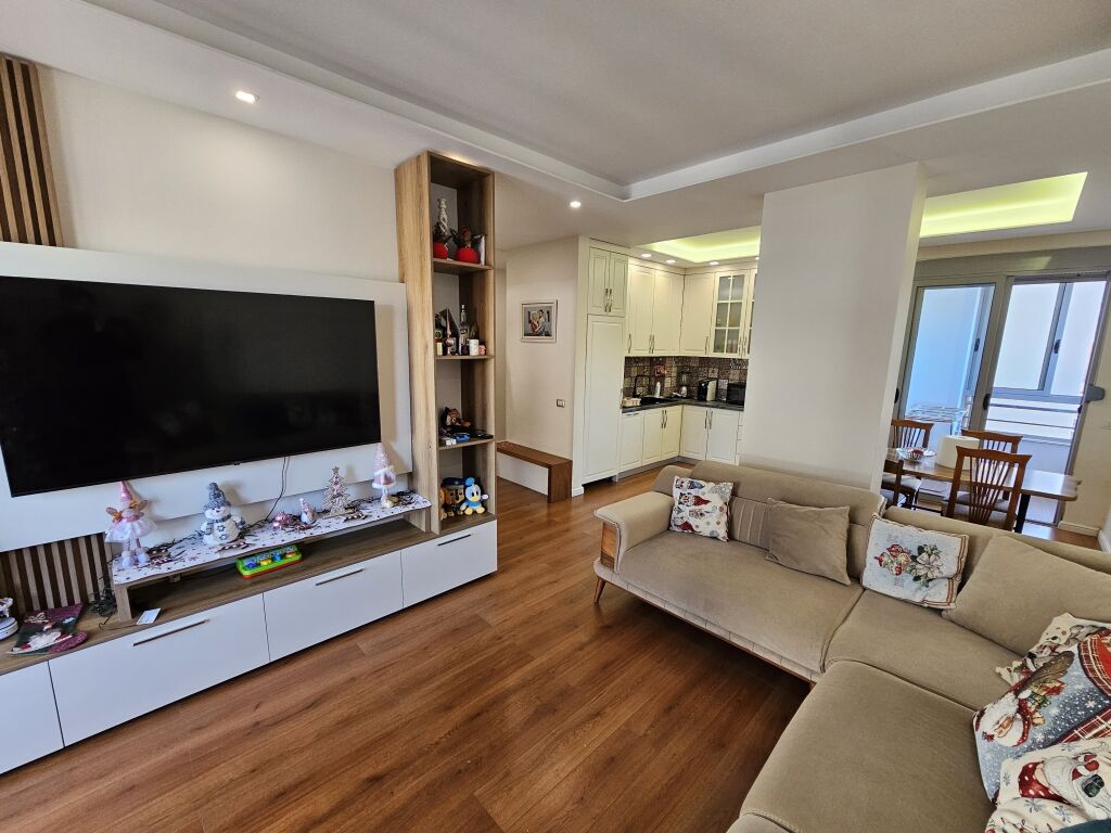 Apartament 2+1+2 per qira te Liqeni i Thate, Radisson