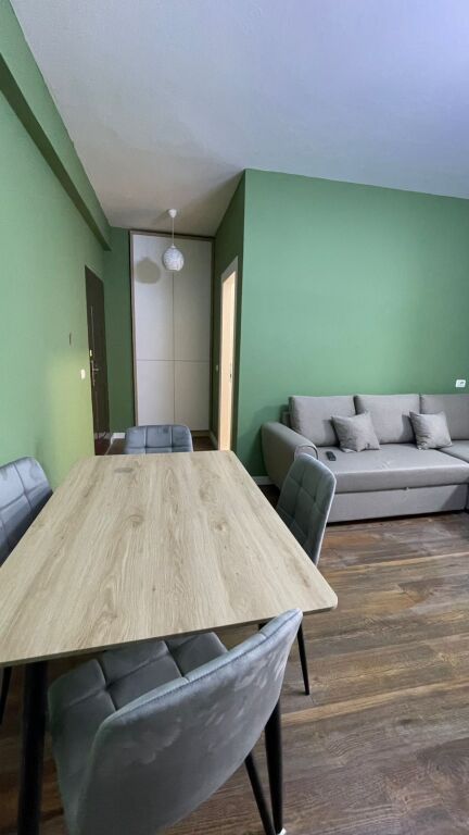 APARTAMENT ME QIRA 2+1 TE GRAND GALLERY YZBERISHT