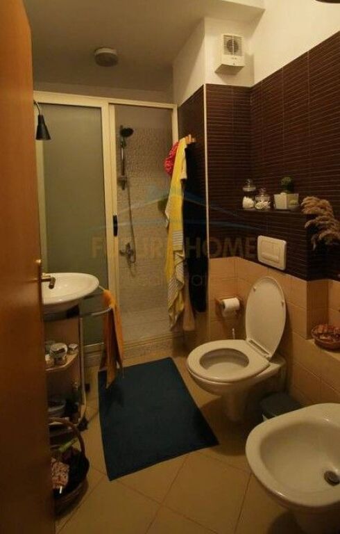 Sale, Apartment 2+1+2, Paris Commune