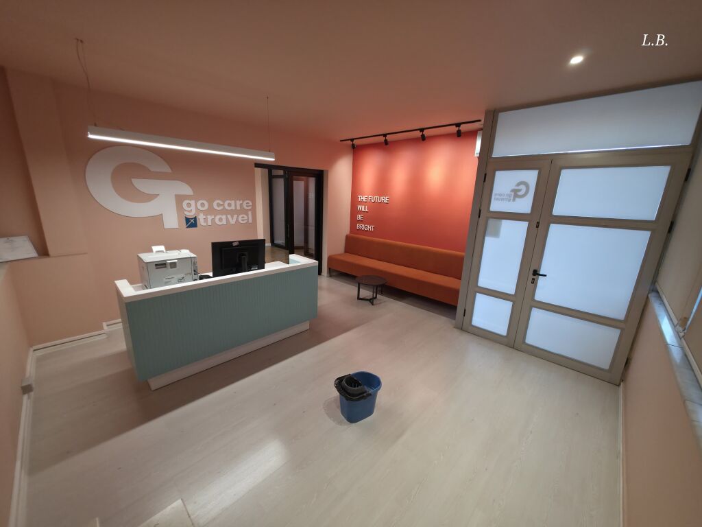 🏢 Ufficio in Affitto 220 m²