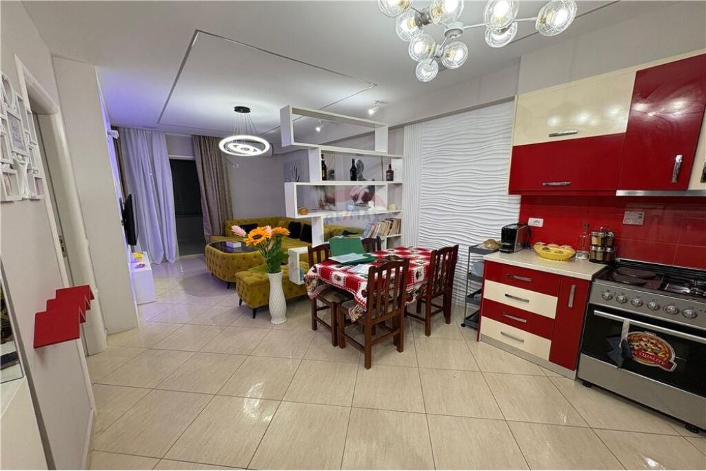 🏡 APPARTAMENTO 1+1 IN VENDITA – LUNGOMARE, VLORË