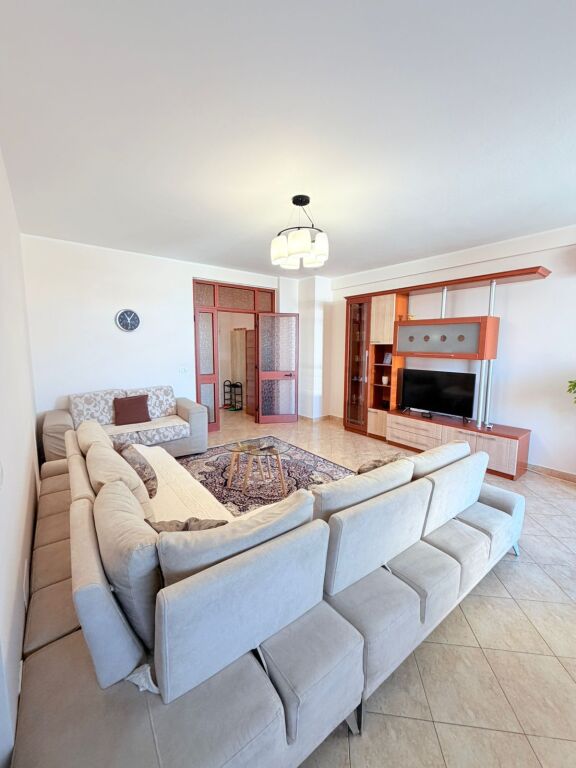 JEPET ME QERA APARTAMENT 2+1 VOLLGA, DURRES