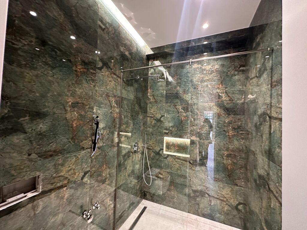 Apartament 2+1 per shitje tek Komuna e Parisit