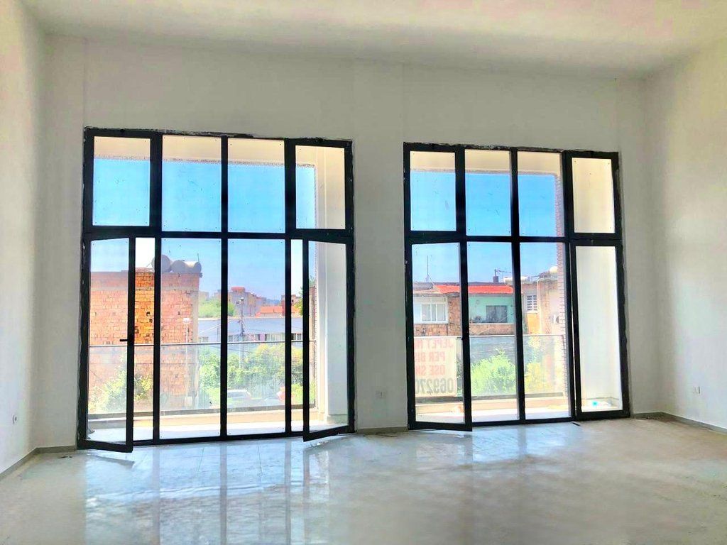 COMMERCIAL SPACE FOR SALE IN FRESK