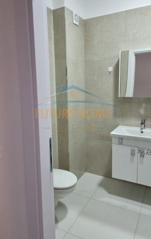 Qera, Apartament 1+1+Post Parkim, Komuna e Parisit, Tiranë