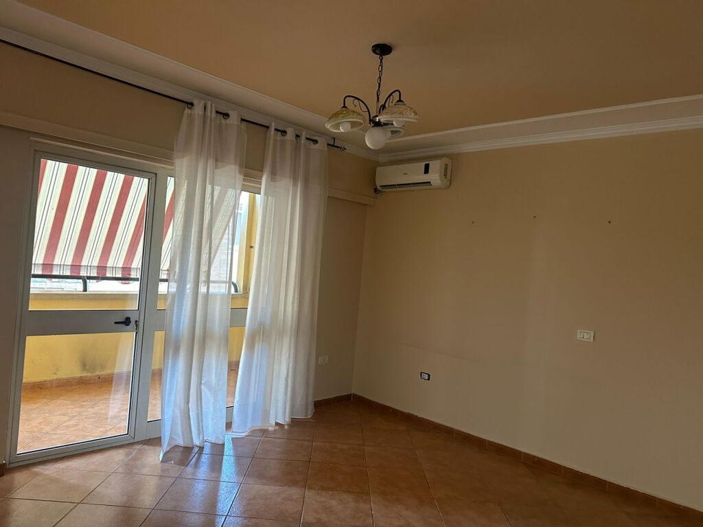 Appartamento 2+1 in affitto a Bllok