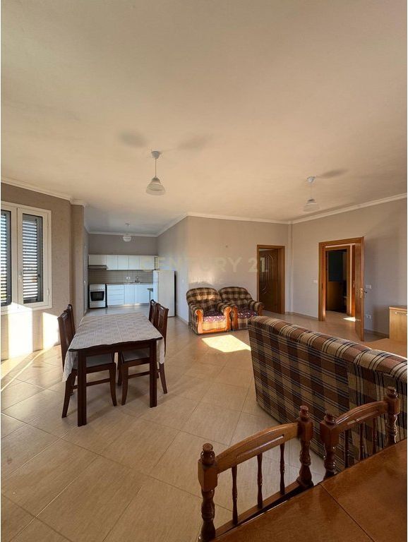 Villa for sale – Arapaj, Durrës Strategic location near the main road .