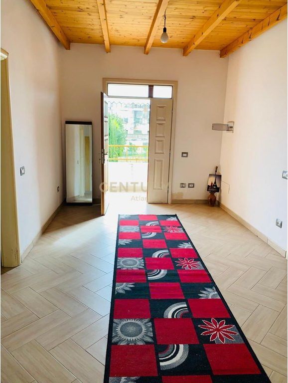 Two-storey villa for rent, in Porto Romano