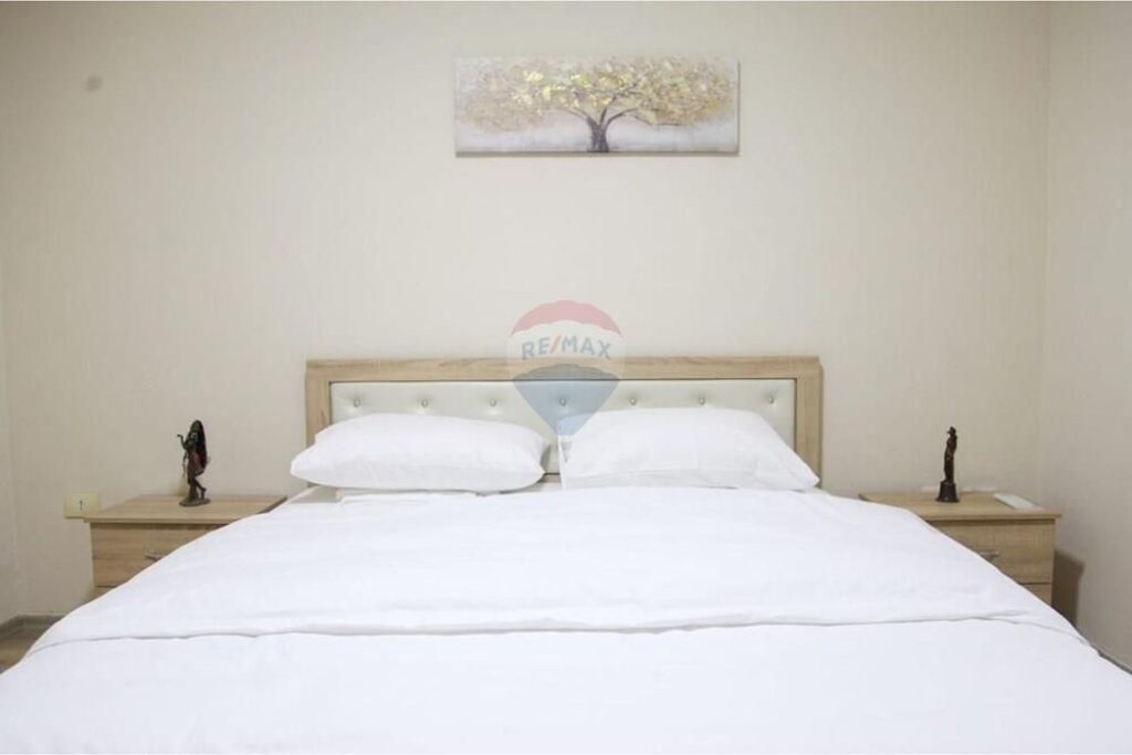 Apartament 2+1 per qira ne Xhamllik.
