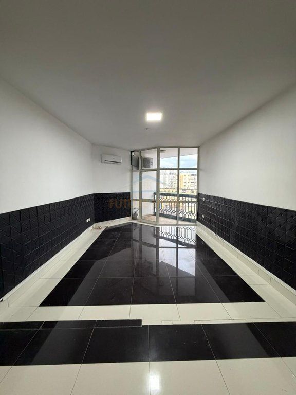 Shitet apartament 2+1+2 Rruga e Kavajes
