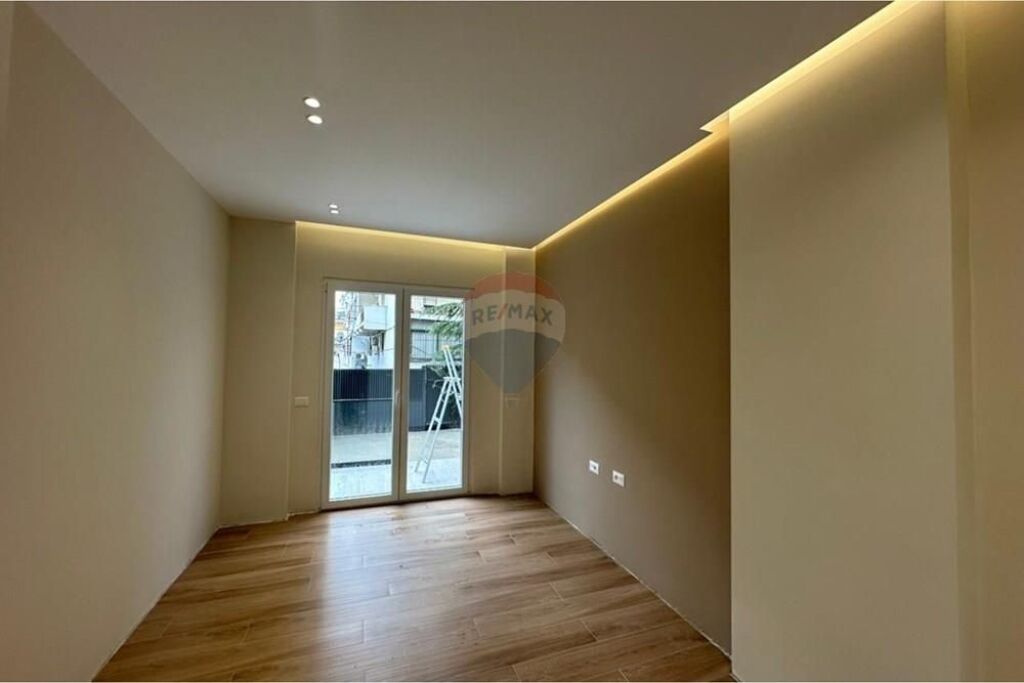 Apartament - Për Shitje - Komuna e Parisit, Tiranë(ID: 530591002-45)