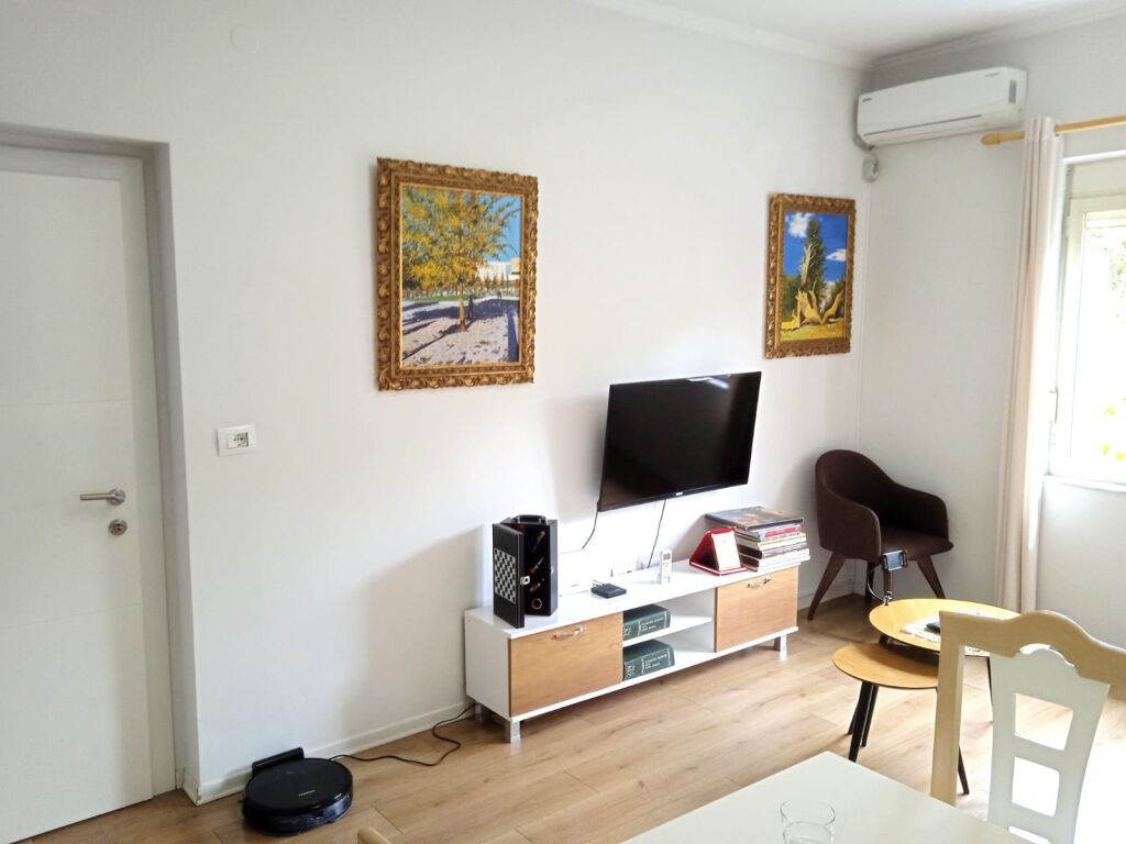 Appartamento 2+1+deposito 73 m2 in vendita sul Viale Bajram Curri con vista su Lana