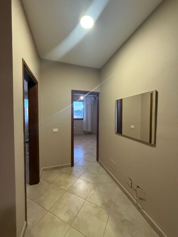 Apartament 3+1+2 për Qera – Bulevardi i Ri / Stacioni i Trenit