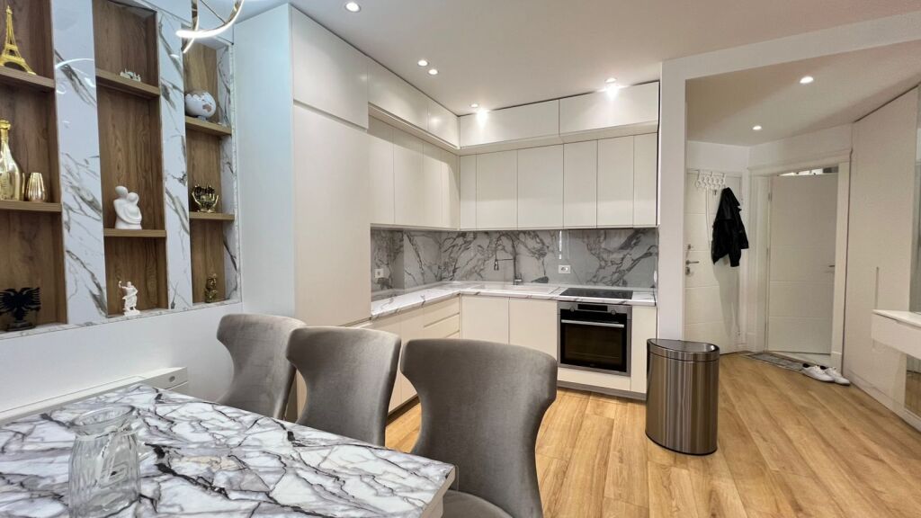 Apartament 2+1 me qira tek Rezidenca Alba!
