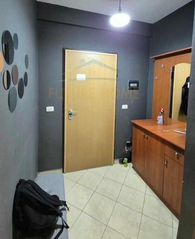 Affitto, Appartamento 2+1+2+Posto auto, Nuovo Anello, Tirana