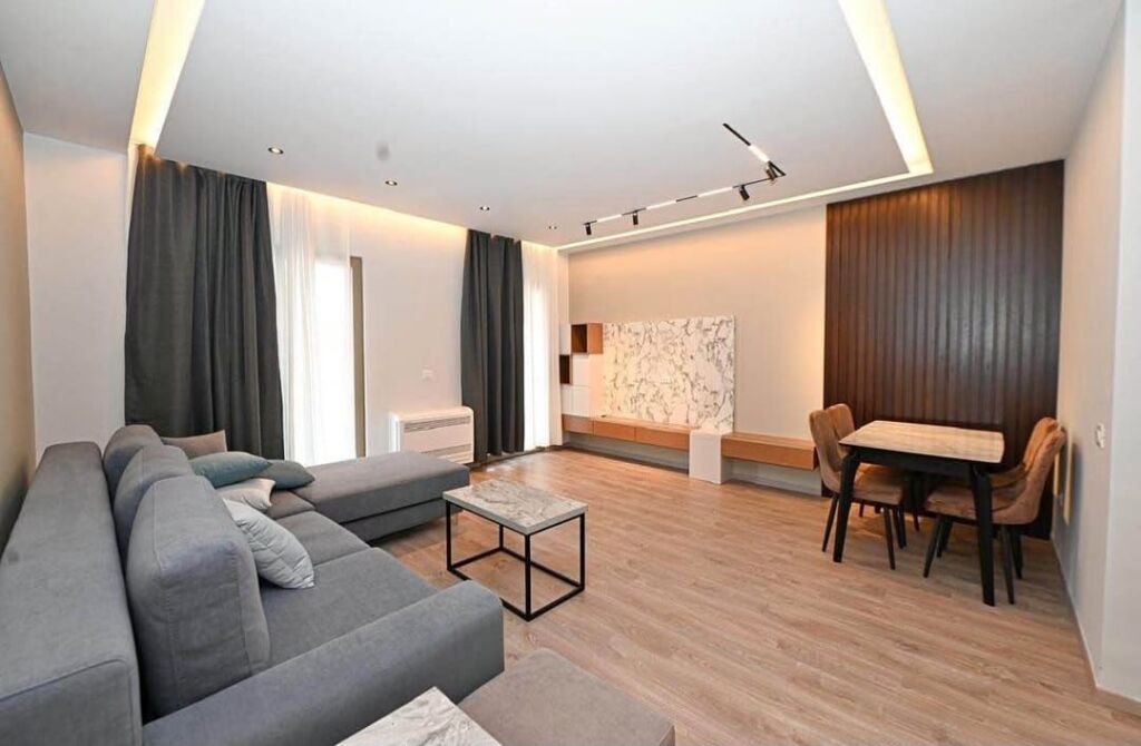 🏢 JEPET ME QIRA – APARTAMENT 2+1 TEK KOMPLEKSI DELIJORGJI
