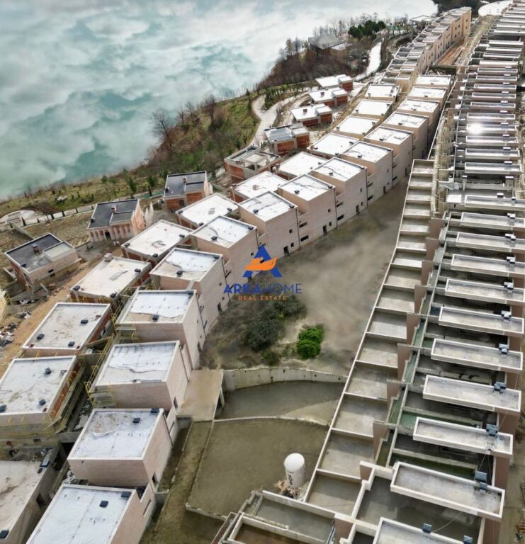 IN VENDITA TRIPLEX 211M2 "FARKE" 390.000 EURO