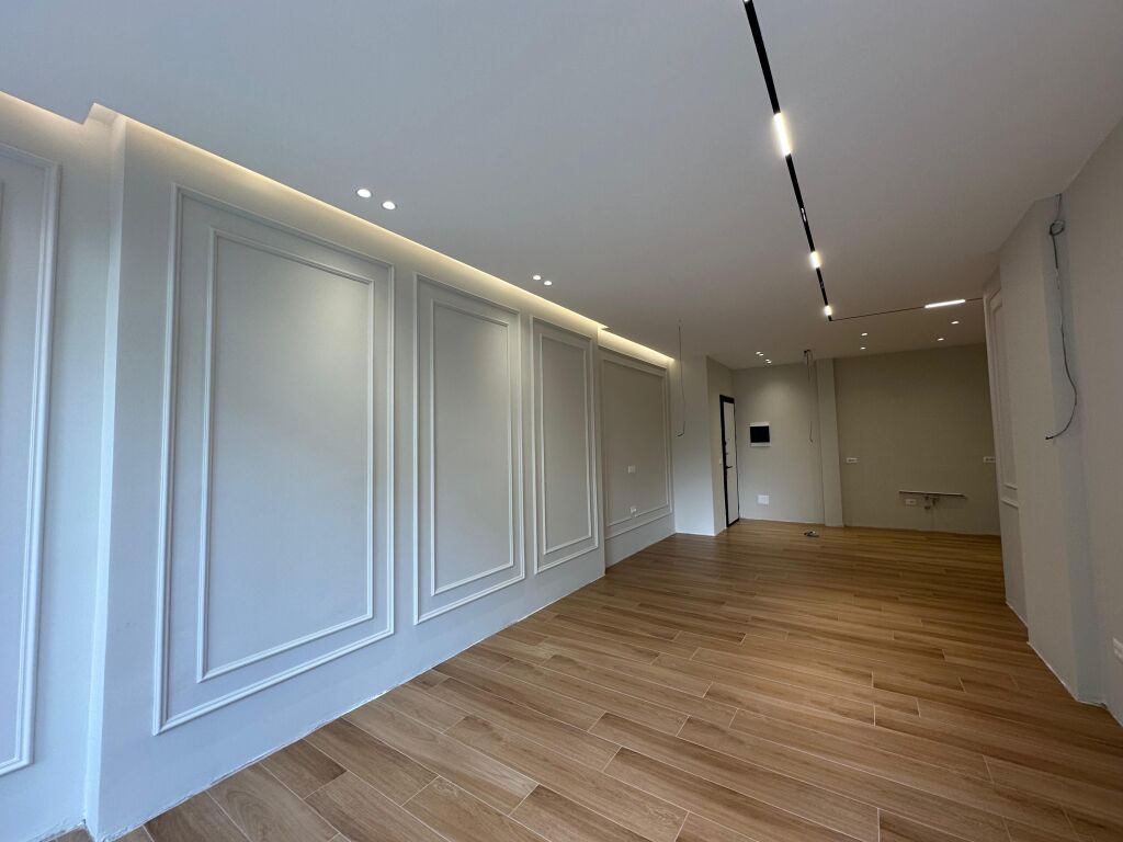 Apartament 2+1 per shitje tek Komuna e Parisit