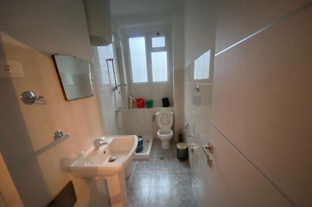 UFFICIO IN AFFITTO 73 M2 VIA DIBRA 1.200 EURO