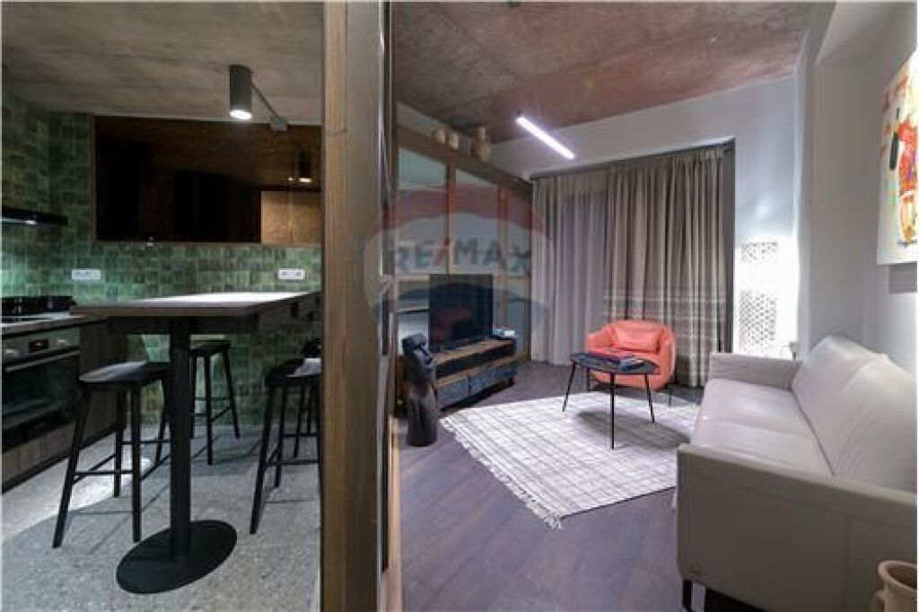 Modern 1+1 apartment for rent + parking space!