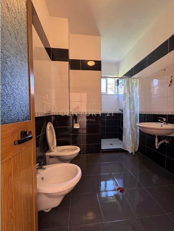 Villa for sale – Arapaj, Durrës Strategic location near the main road .
