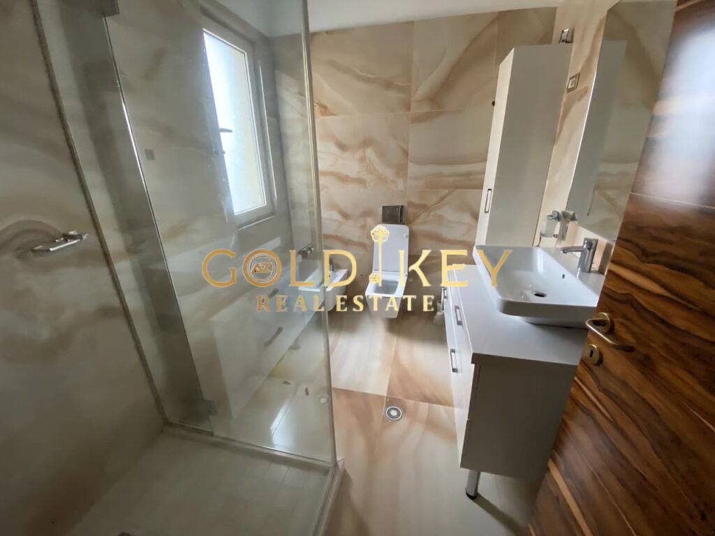 🏠 Shitet Apartament 3+1+2 full pamje deti Plazh Durres