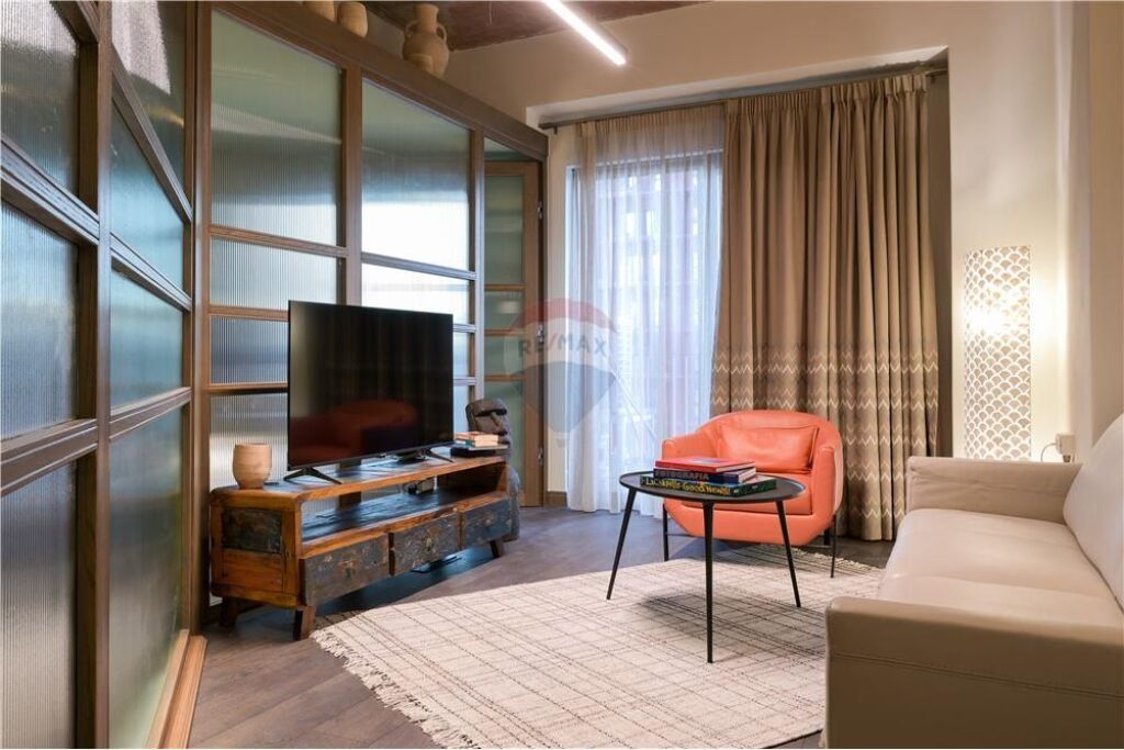 Modern 1+1 apartment for rent + parking space!