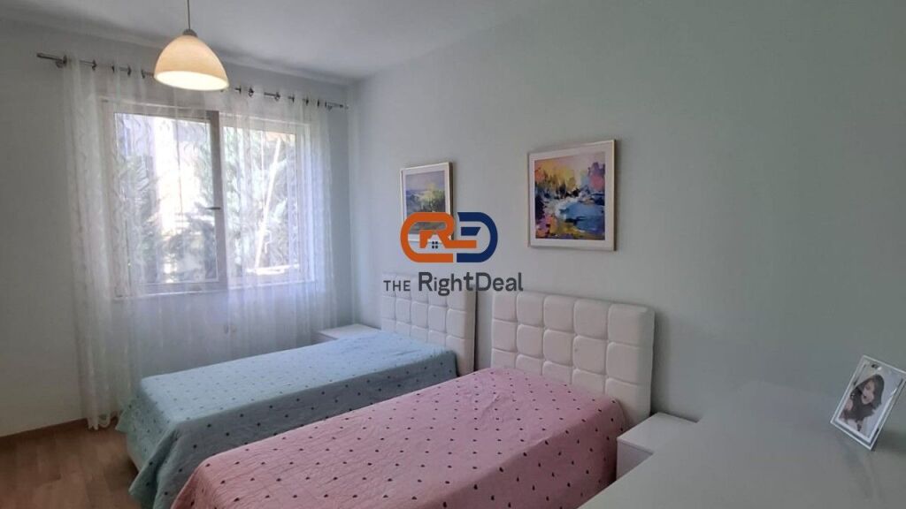 Al Lago Secco, Appartamento 2+1+Posto Auto In Affitto, Arredato !!