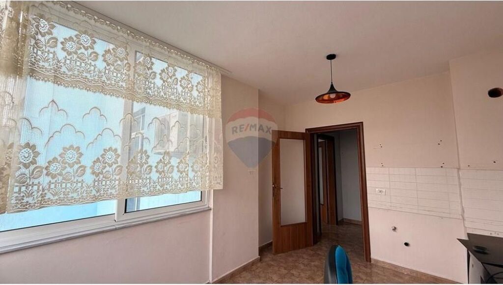 Appartamento 1+1 in affitto Ish Ekspozita