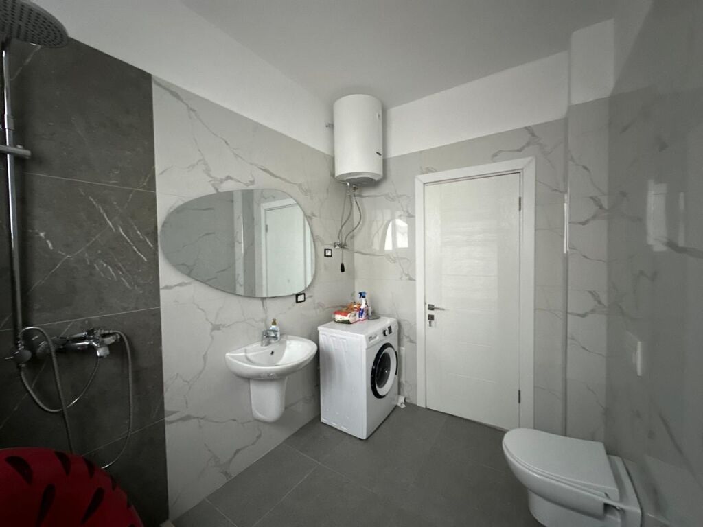 Apartament 2+1 për shitje — vijë e parë, pamje deti  Mali i Robit
