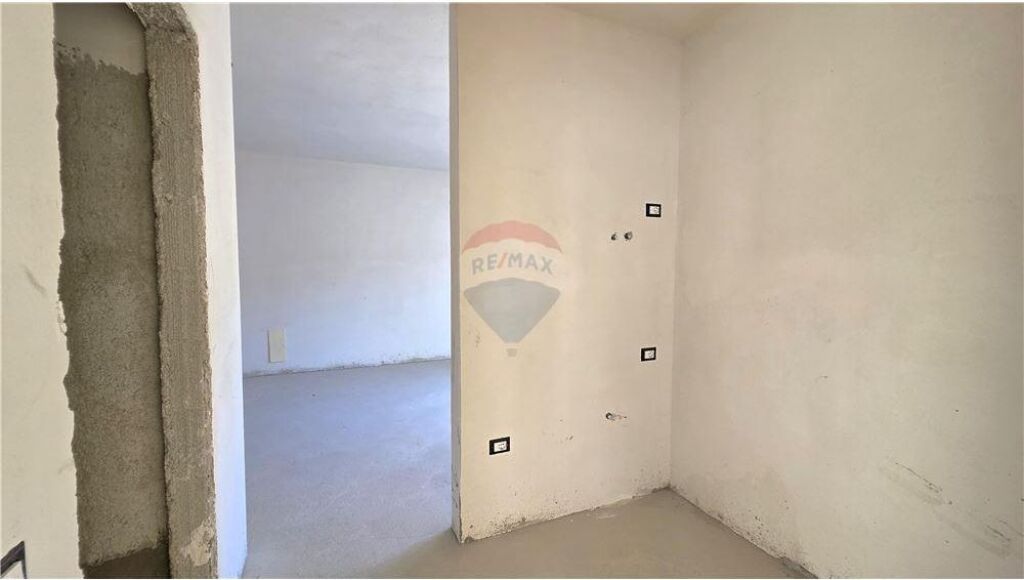 APPARTAMENTO 2+1+2 + GARAGE IN VENDITA – LUNGOMARE