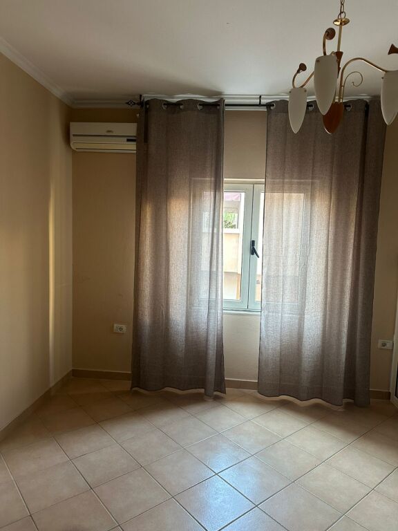 Appartamento 2+1 in affitto a Bllok