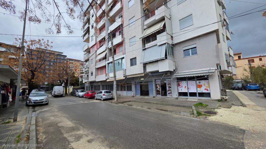 Shop for Rent – 100 m², Fiqirete Musta Street, Vlorë