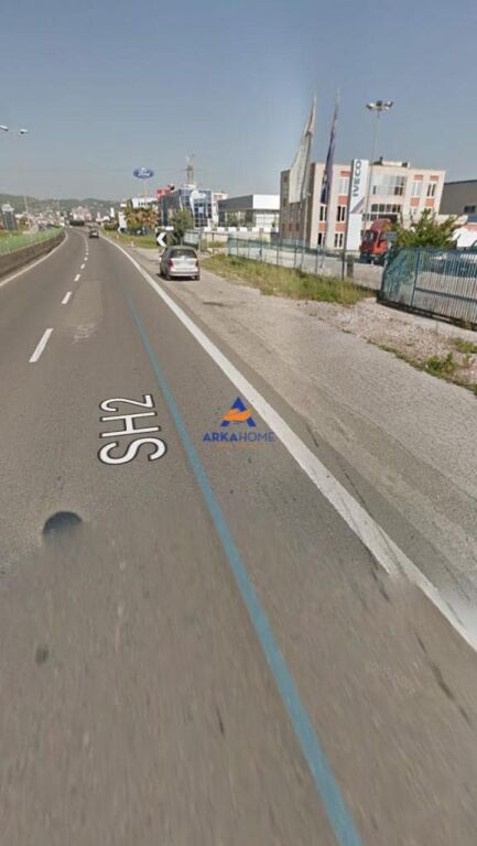 AFFITTASI EDIFICIO DI 3 PIANI 660M2 "KASHAR" 4000 EURO
