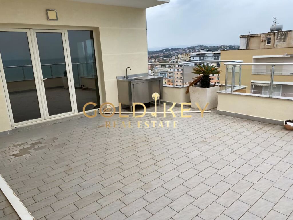 🏠 Shitet Apartament 3+1+2 full pamje deti Plazh Durres
