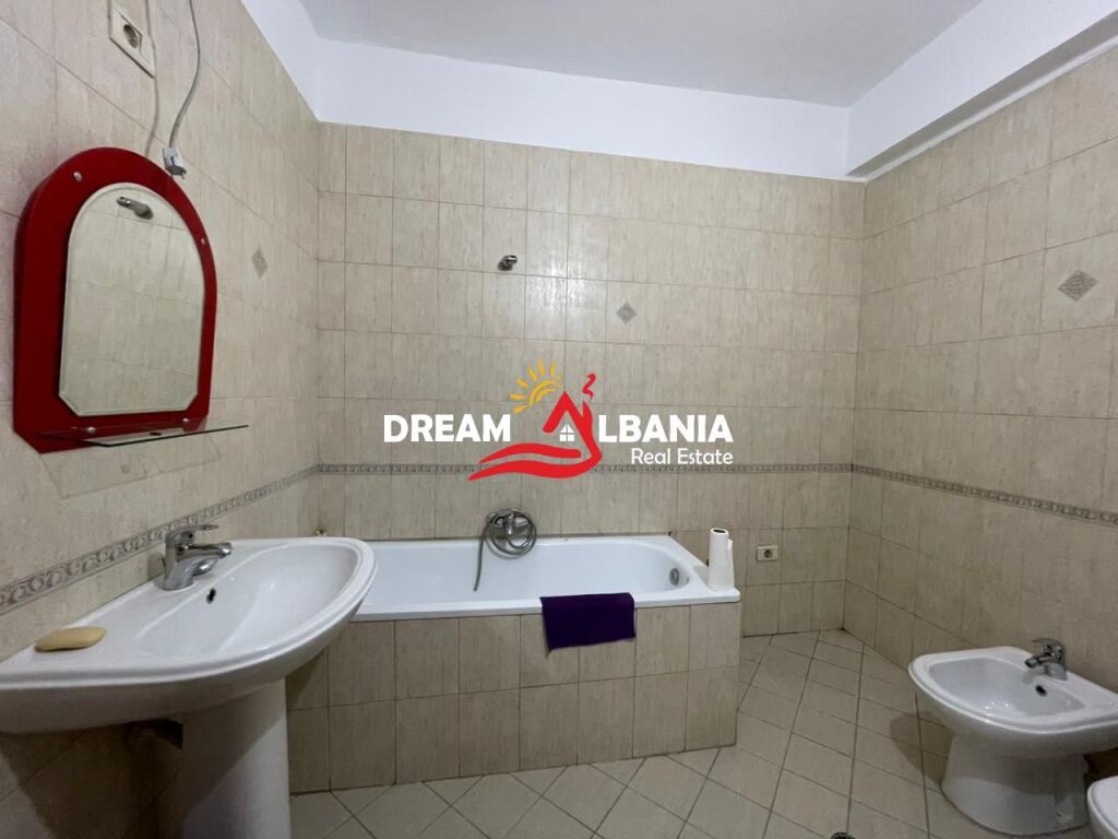 Jepet me qera ambient per zyra tek rruga e Kavajes, prane Garden Building (ID 42214500)