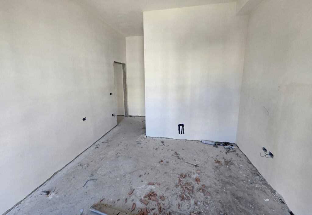 🏢 Appartamento 2+1 in Vendita – Inizio del Nuovo Viale, Tirana