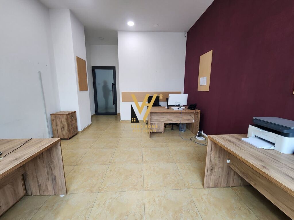 OFFICE 36 M2 FOR RENT AT MYSLYM SHYRI 47,000 LEKE
