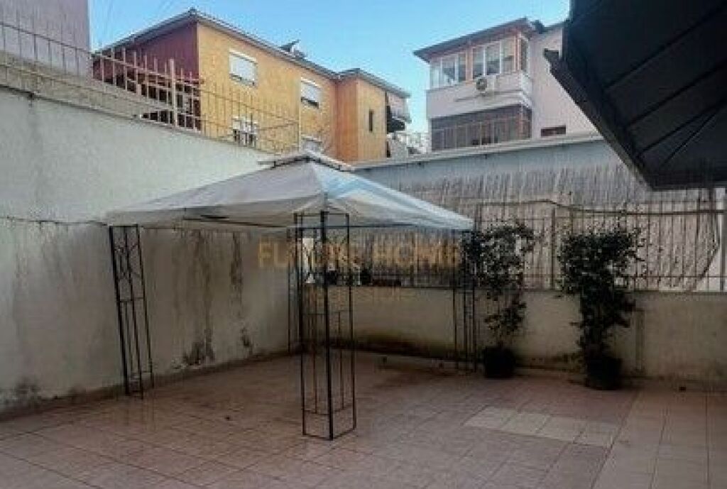 Rent, Apartment 1+1+Veranda, Fresk, Tirana.