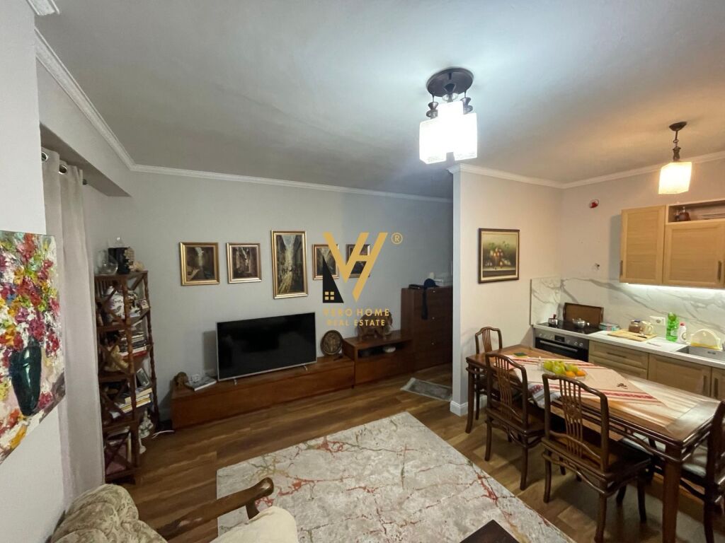 JEPET APARTAMENT 2+1+BLK ME QERA TE DELIJORGJI 800 EURO