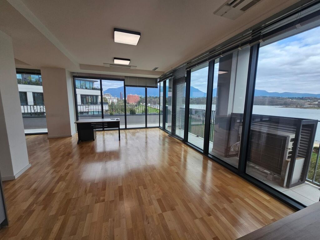 Lake View, Ufficio in affitto + 3 posti auto