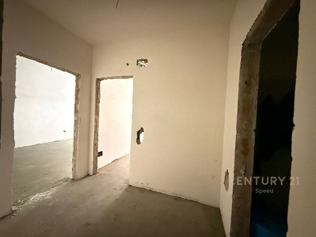 APARTMENT 1+1 IN SPACE CITY BUILDING COMPLEX IN PASKUQAN FOR SALE
