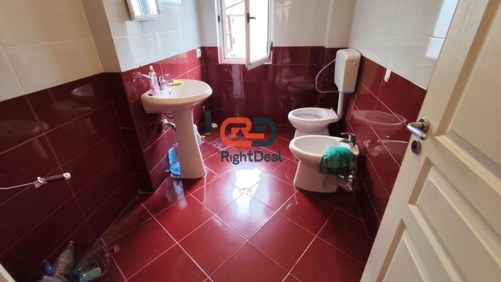 Ne Myslym Shyri, Shitet Apartament 2+1 Me Planimetri Te Rregullt!!